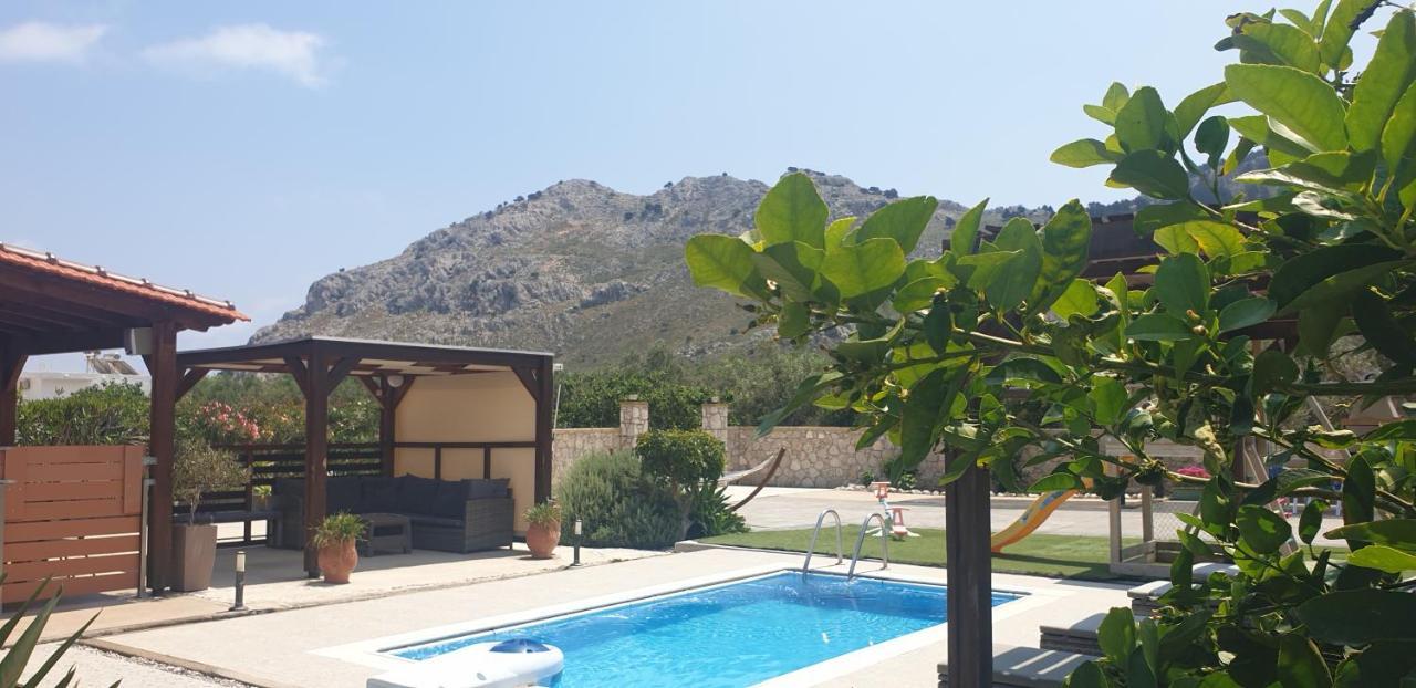 Villa Stergios *